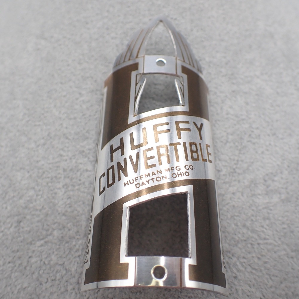 READ VTG Huffy Convertible Bicycle Head Badge Huffman Mfg Co Dayton Ohio Metal